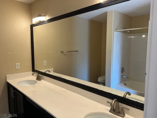 $1,695 | 2000 Quartz Cliff Street, Unit 202, Las Vegas, NV 89117