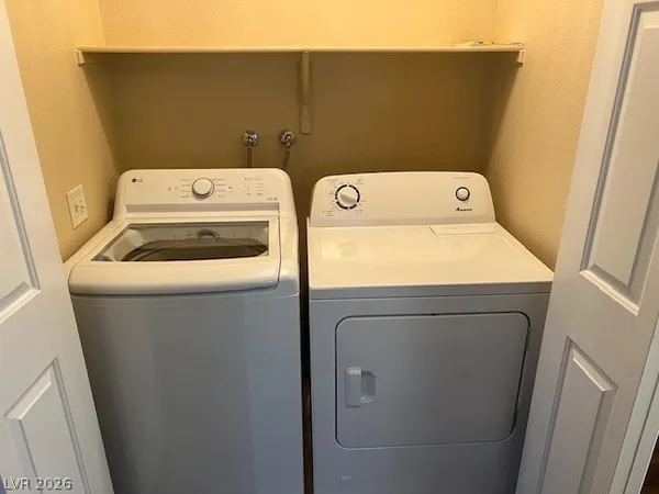$1,695 | 2000 Quartz Cliff Street, Unit 202, Las Vegas, NV 89117