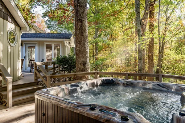 $869,000 | 1824 Puckett Point Road, Smithville, TN 37166