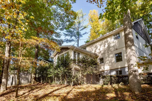 $869,000 | 1824 Puckett Point Road, Smithville, TN 37166