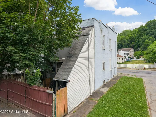 $2,400,000 | 177 Hill Street, Troy, NY 12180