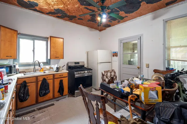 $2,400,000 | 177 Hill Street, Troy, NY 12180