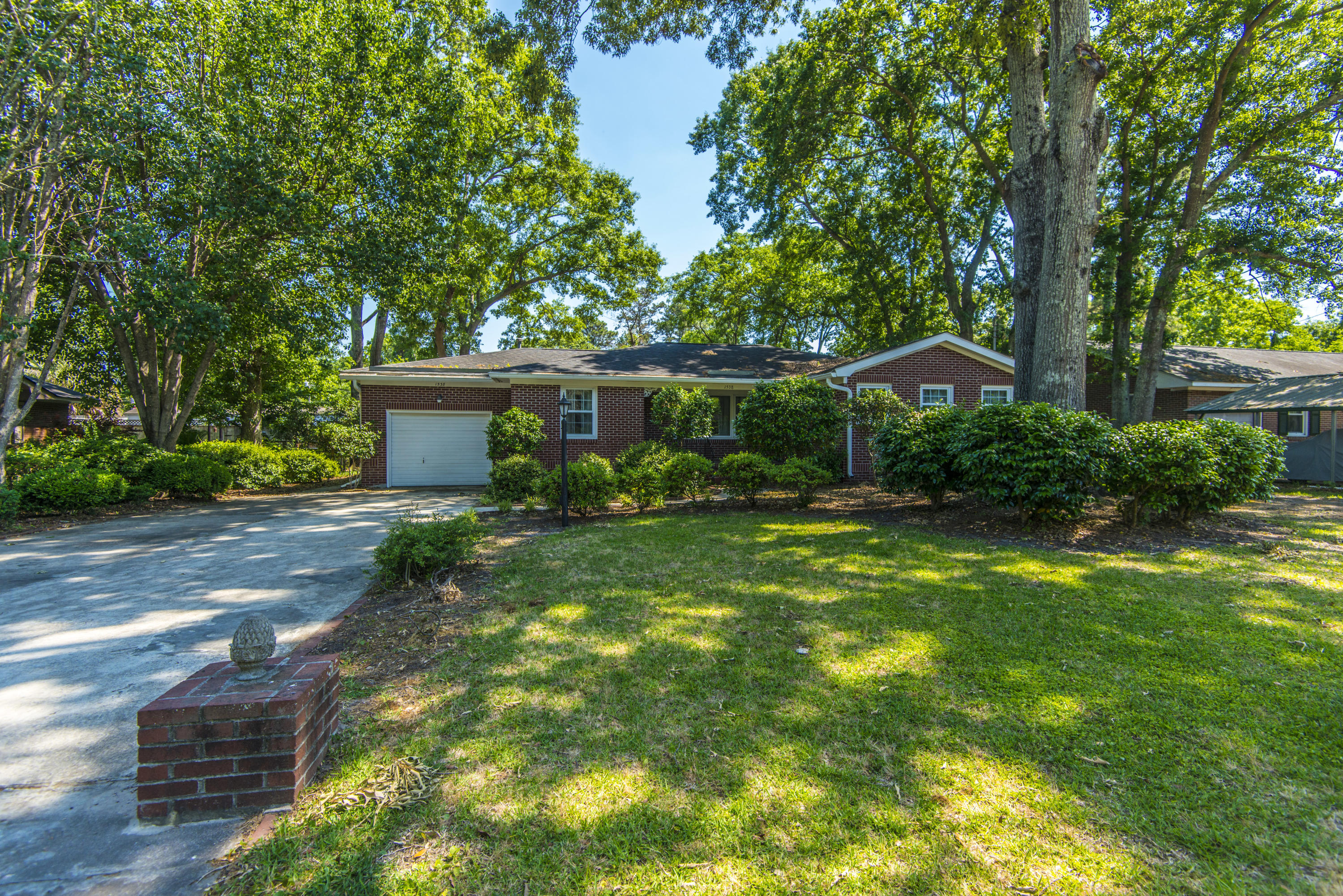 1538 Dunnes Lane Charleston, SC 29407 - Photo 2 of 37 _DSC1850