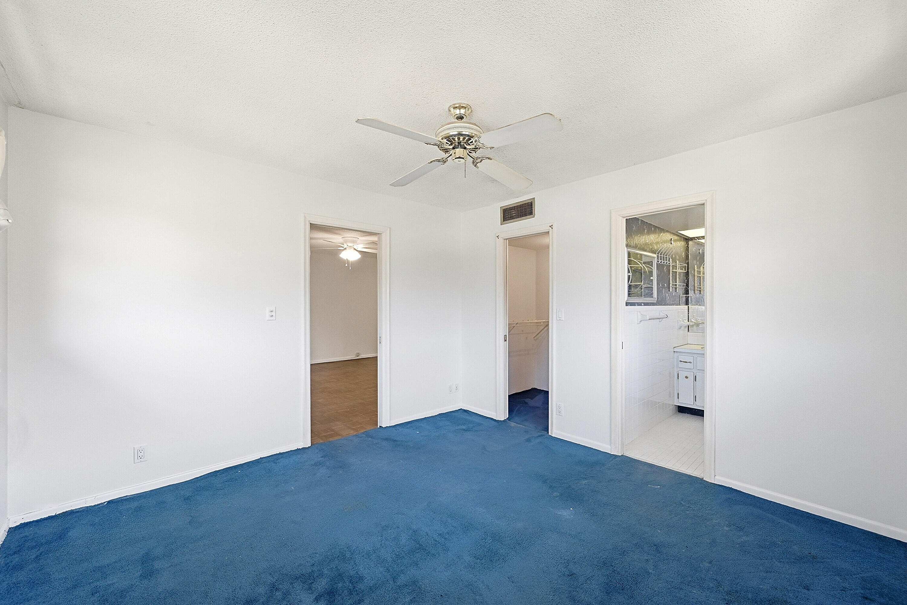 2160 Northeast 36th Street, Unit 37 Lighthouse Point, FL 33064 - Photo 14 of 32 Primary Bedroom