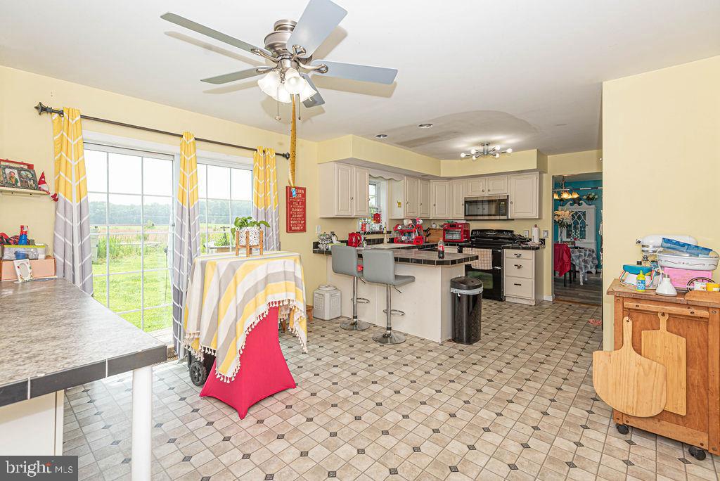 9308 Carey Road Berlin, MD 21811 - Photo 5 of 37