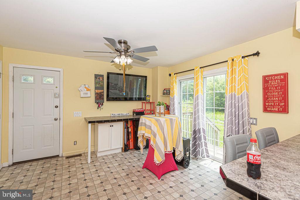 9308 Carey Road Berlin, MD 21811 - Photo 7 of 37