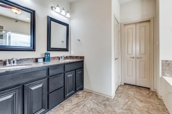 $2,500 | 5109 Glen Meadow Drive, Arlington, TX 76001