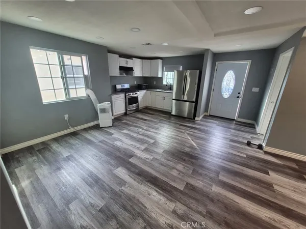$2,000 | 2743 North E Street, San Bernardino, CA 92405