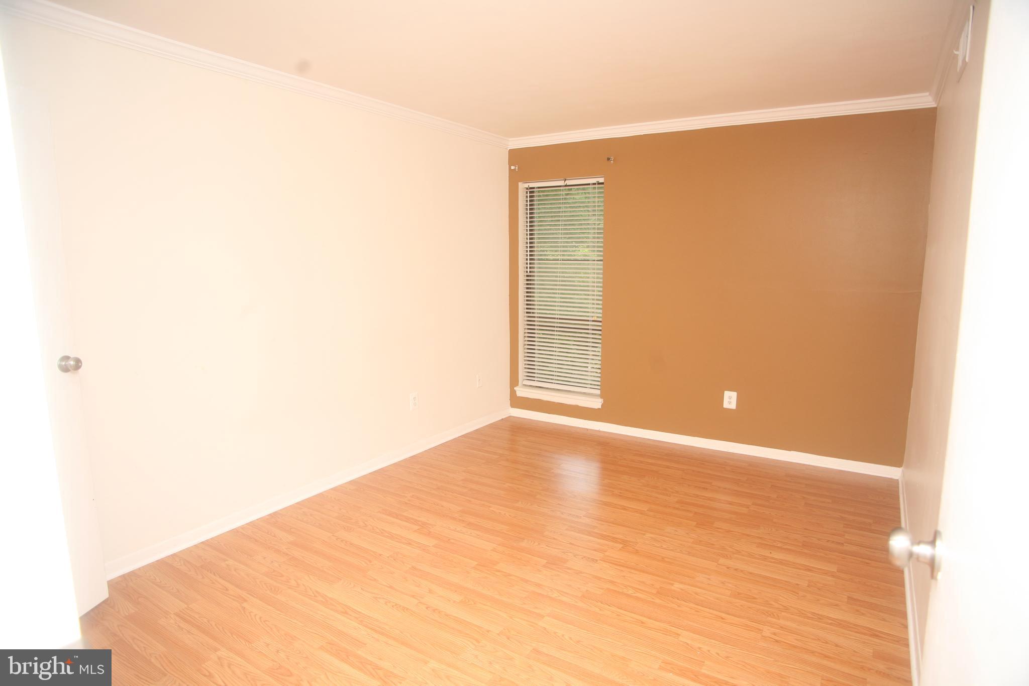 5818 Royal Ridge Drive, Unit Q Springfield, VA 22152 - Photo 7 of 11 Main Bedroom