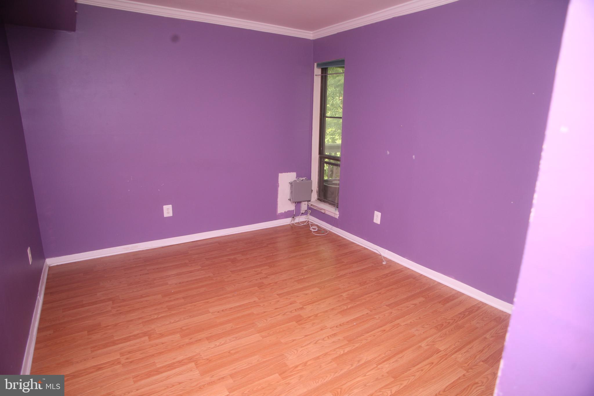 5818 Royal Ridge Drive, Unit Q Springfield, VA 22152 - Photo 9 of 11 2nd Bedroom