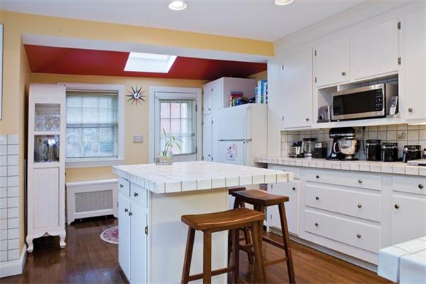34 Wolcott Road Brookline, MA 02467 - Photo 5 of 8