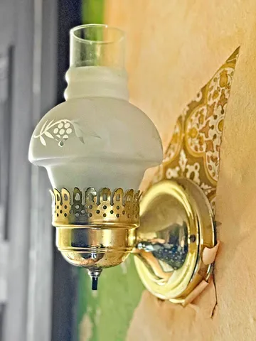 a view of a fireplace