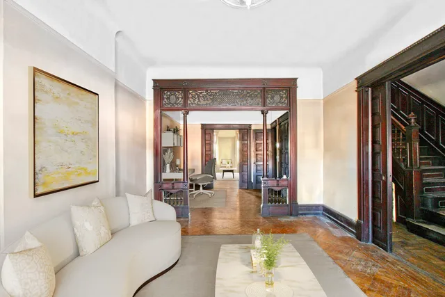 a view of entryway with a large window