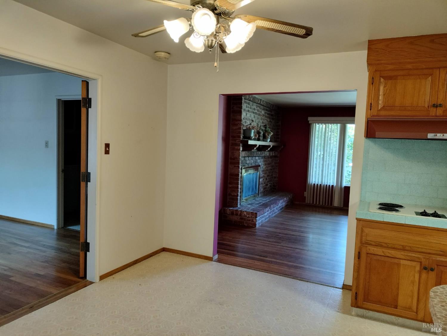7149 Lynch Road Sebastopol, CA 95472 - Photo 8 of 25 wooden floor in an empty room with a window