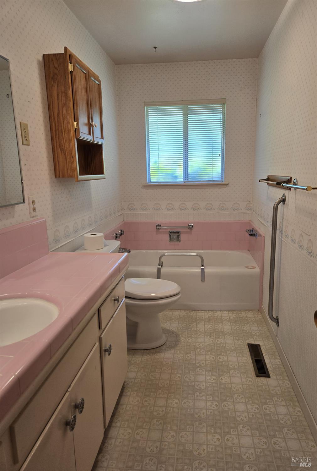 7149 Lynch Road Sebastopol, CA 95472 - Photo 9 of 19