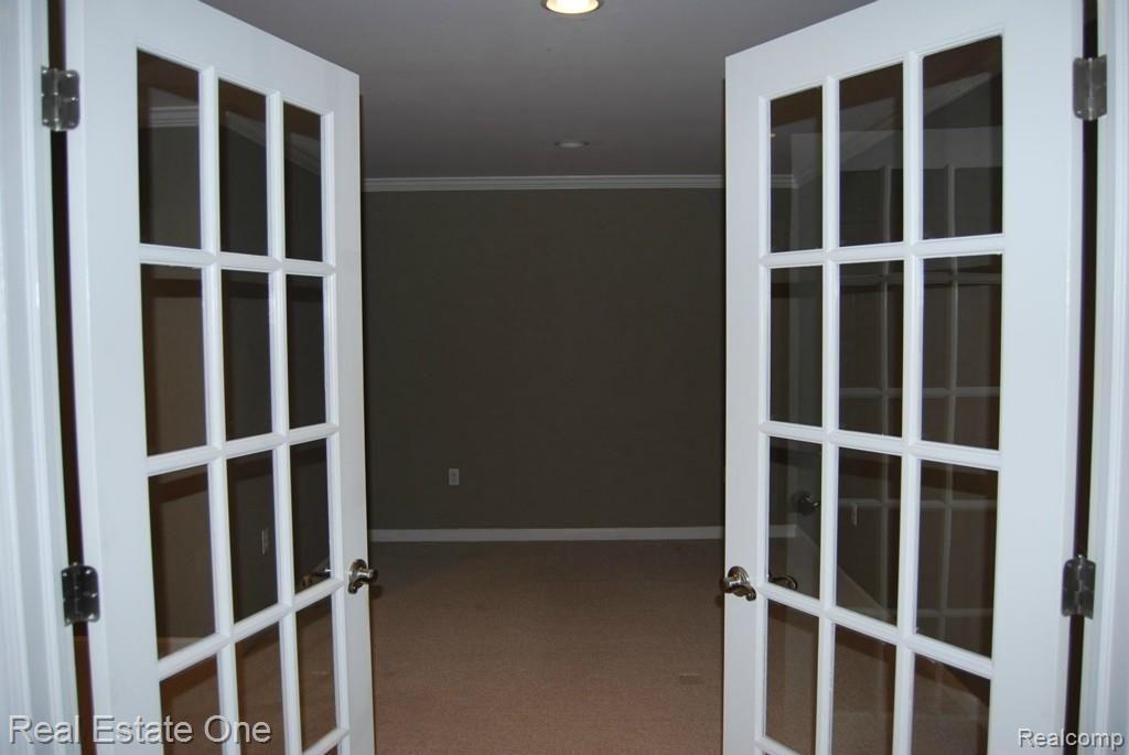 658 West Bluff Court Rochester, MI 48307 - Photo 12 of 13 DSC_0770.jpg