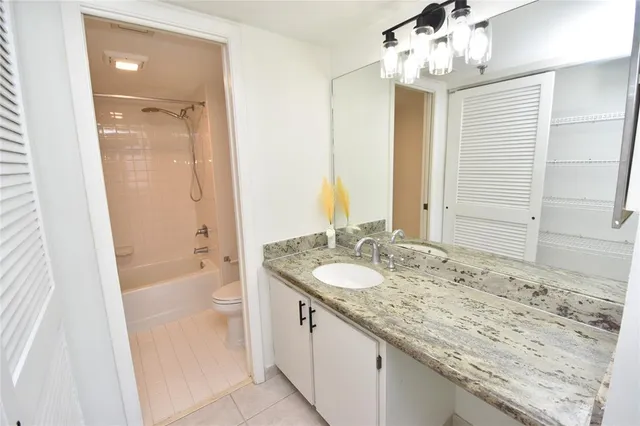 $2,000 | 896 North Federal Highway, Unit 331, Lantana, FL 33462