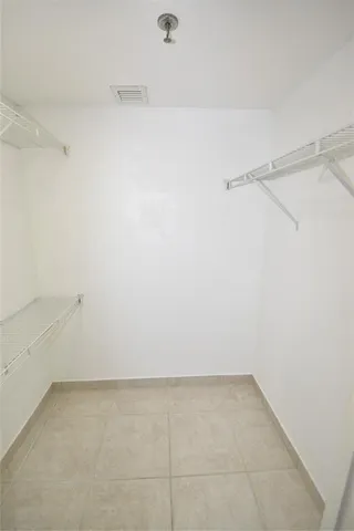 $2,000 | 896 North Federal Highway, Unit 331, Lantana, FL 33462