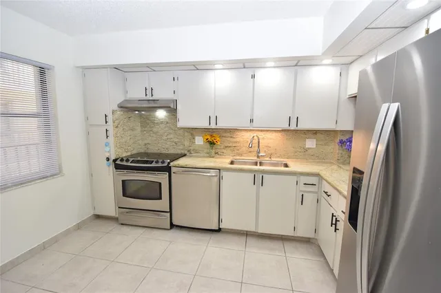 $2,000 | 896 North Federal Highway, Unit 331, Lantana, FL 33462