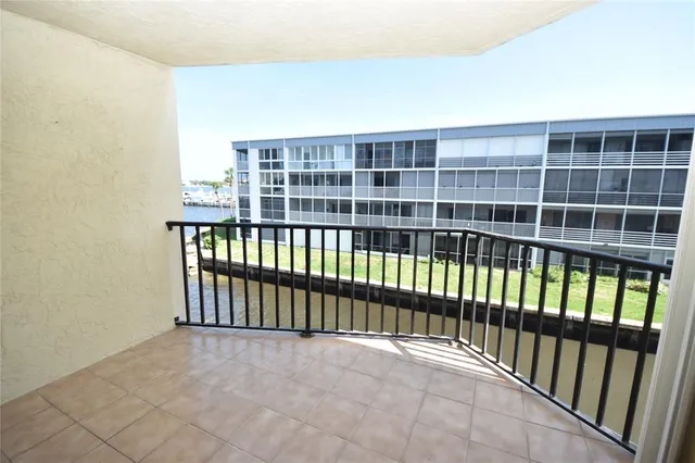 $2,000 | 896 North Federal Highway, Unit 331, Lantana, FL 33462