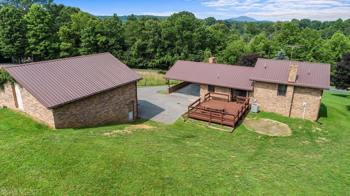4498 Shelburne Road Radford, VA 24141 - Photo 53 of 61 Gallery Image 53