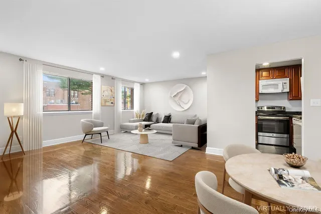 $3,795 | 140 McGlynn Place, Cedarhurst, NY 11516