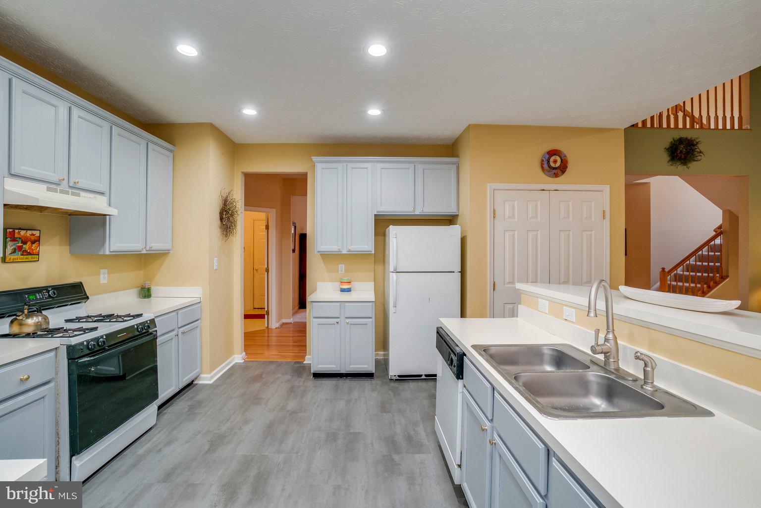 205 Raccoon Run Court Hanover, MD 21076 - Photo 19 of 57
