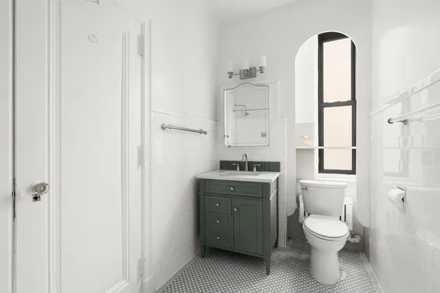 $8,000 | 205 West 89th Street, Unit 3S | Upper West Side