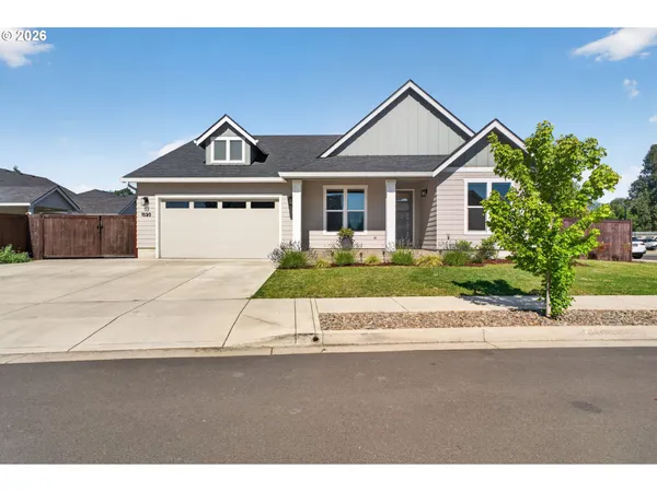 $690,000 | 1020 South 33rd Street, Springfield, OR 97478