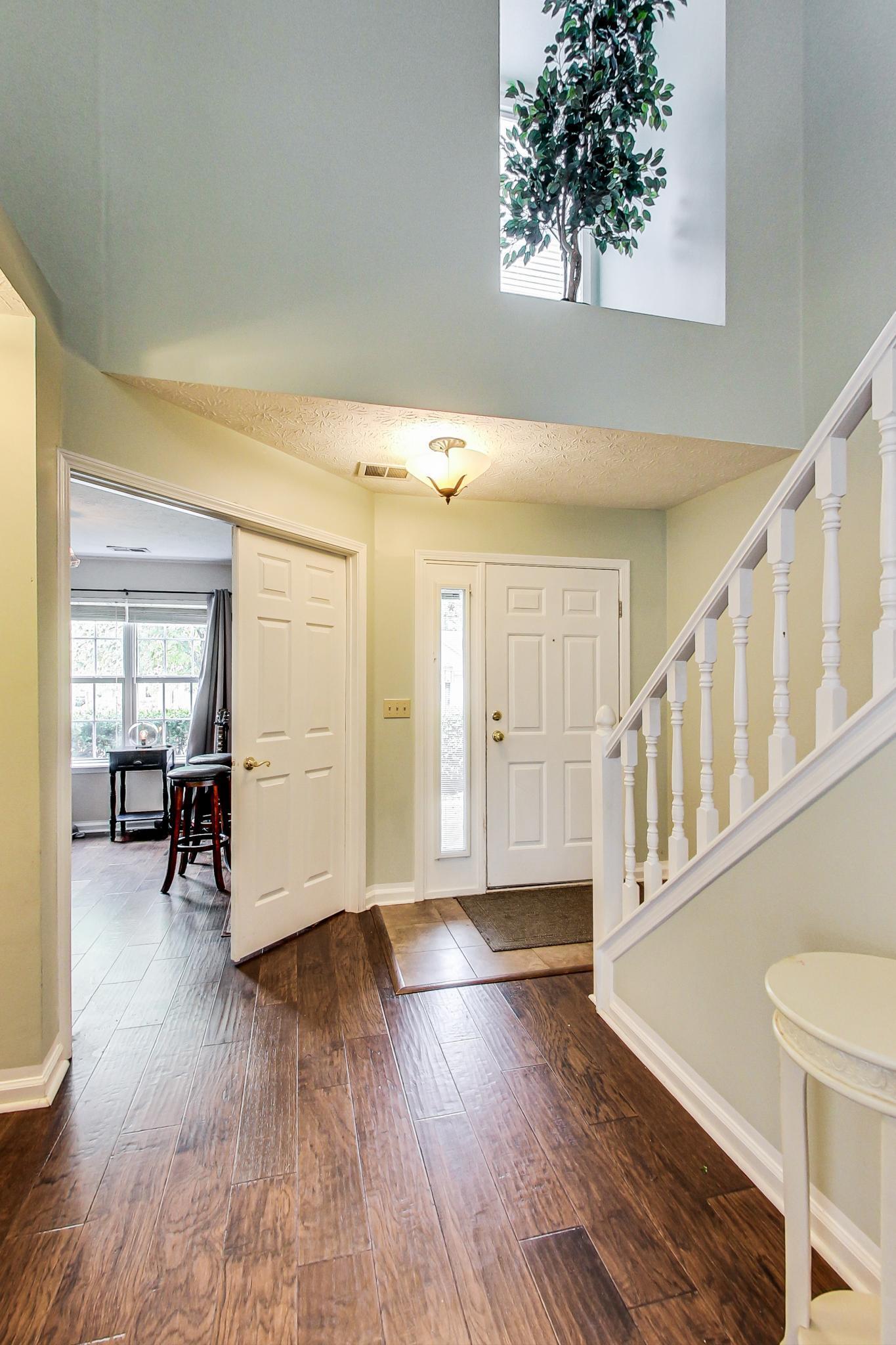 4703 Common View Circle Indianapolis, IN 46220 - Photo 4 of 41