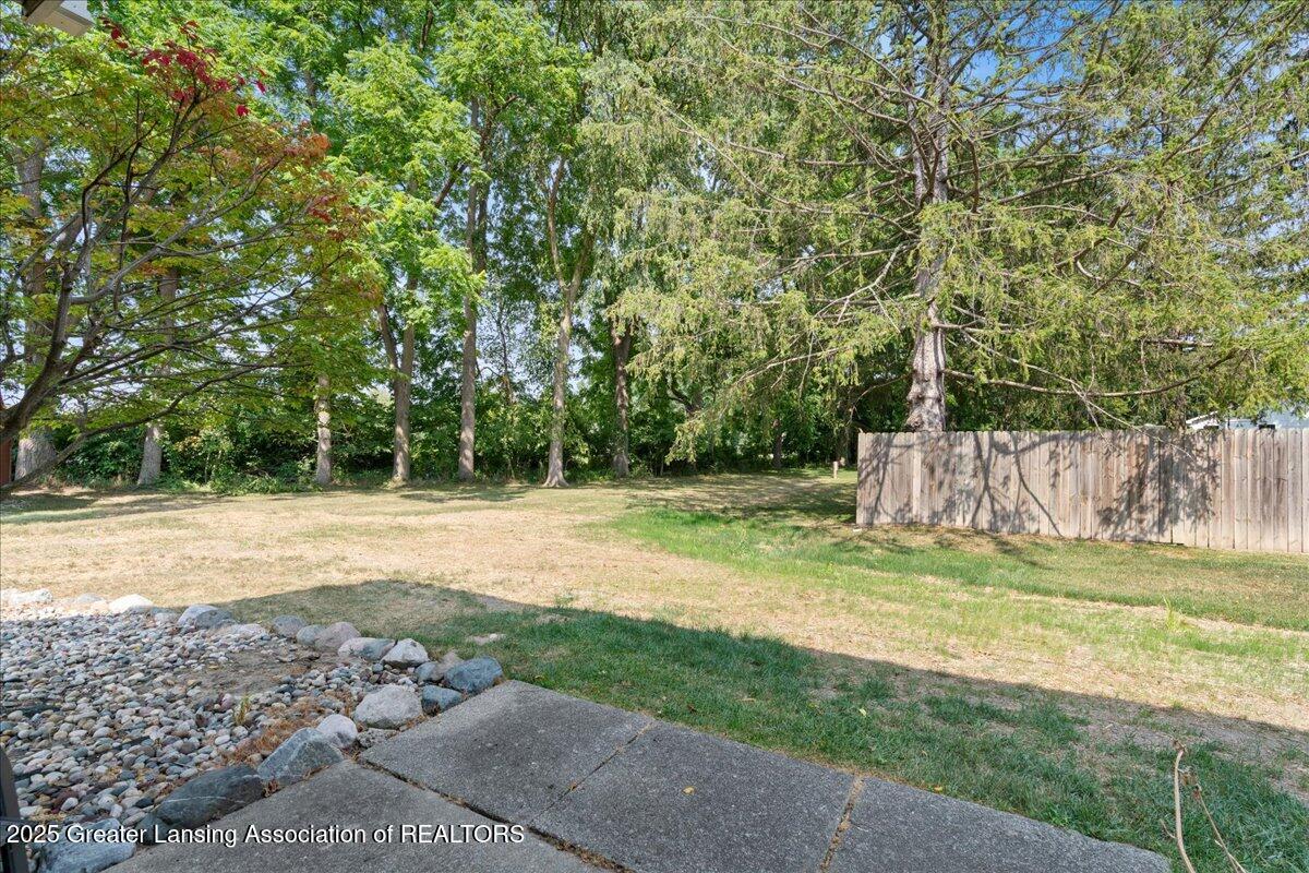 2024 Hamilton Road, Unit 106 Okemos, MI 48864 - Photo 27 of 29 27-Media Jett - 19