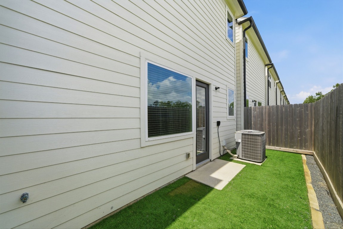 5906 Jasper Jones Way Houston, TX 77091 - Photo 22 of 22 a view of backyard of house with green space