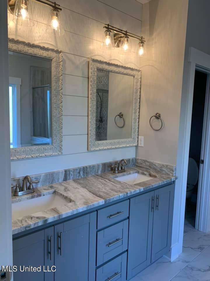 7681 Dean Road Lake Cormorant, MS 38641 - Photo 6 of 9 master bath 2