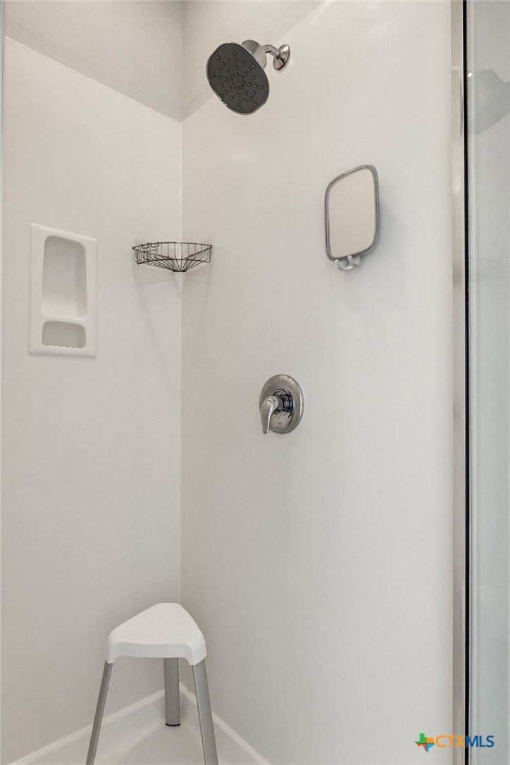 2044 Mallard Court Copperas Cove, TX 76522 - Photo 17 of 41 a bathroom with a shower and a window