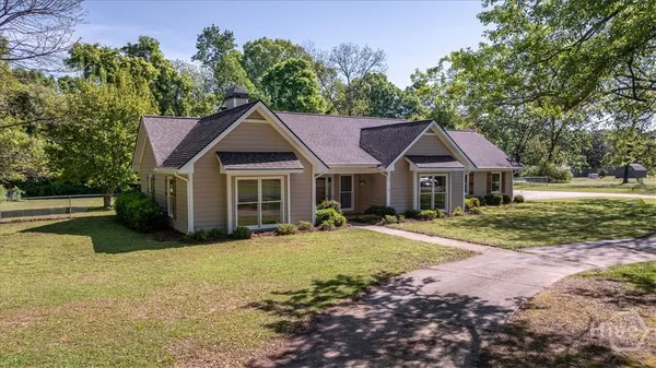 $415,000 | 275 Peachtree Street, Winterville, GA 30683