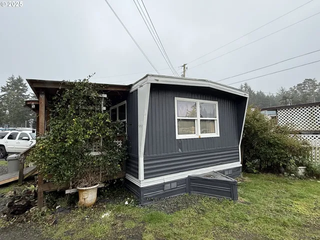 $89,000 | 67624 Spinreel Road, Unit 44, North Bend, OR 97459