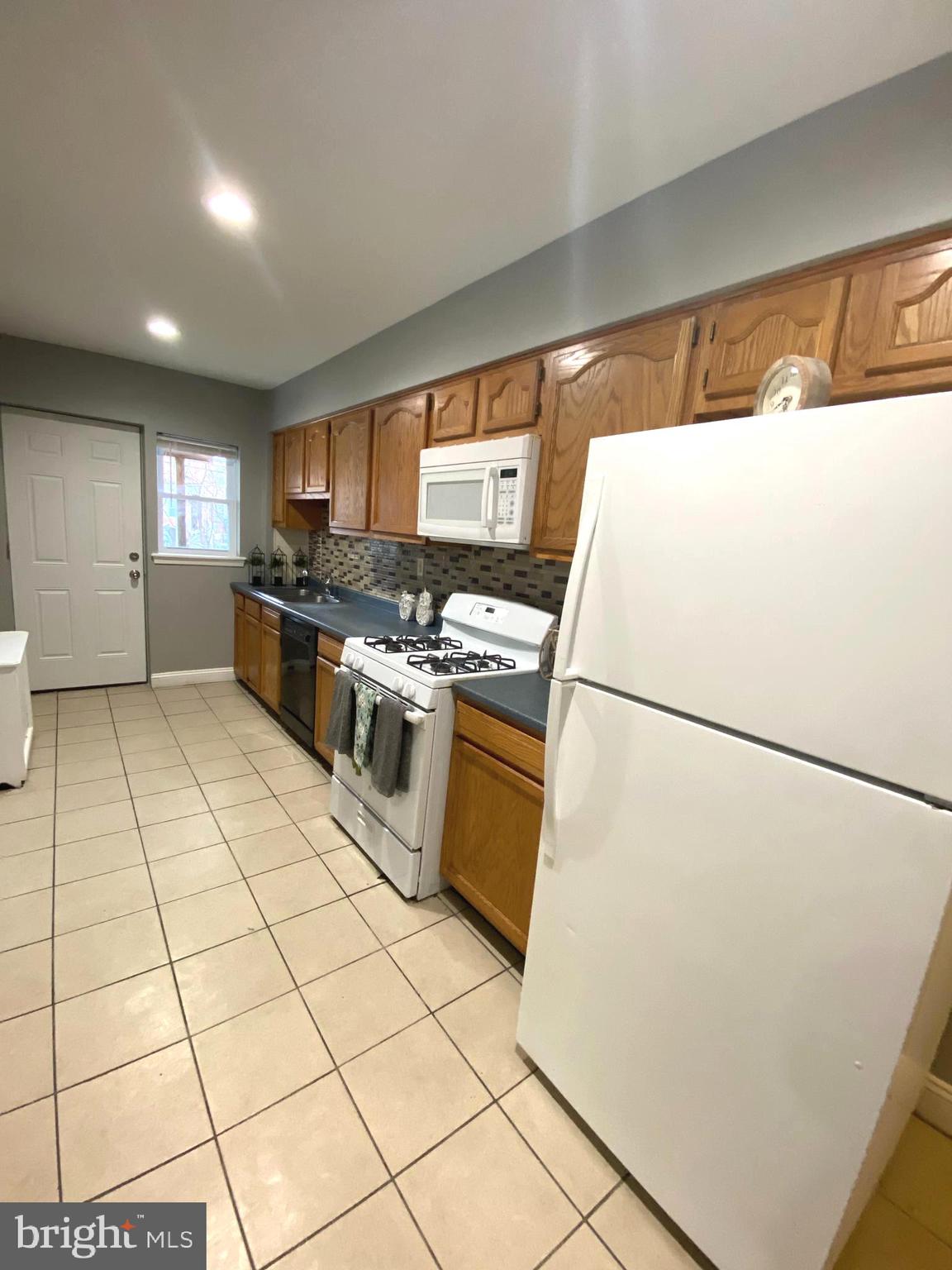 2981 Cornwall Road Dundalk, MD 21222 - Photo 7 of 78