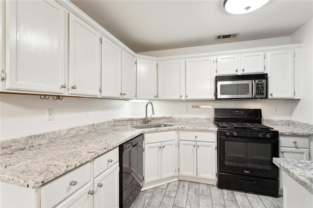 405 Bon Temps Roule Mandeville, LA 70471 - Photo 8 of 21 Gallery Image 8