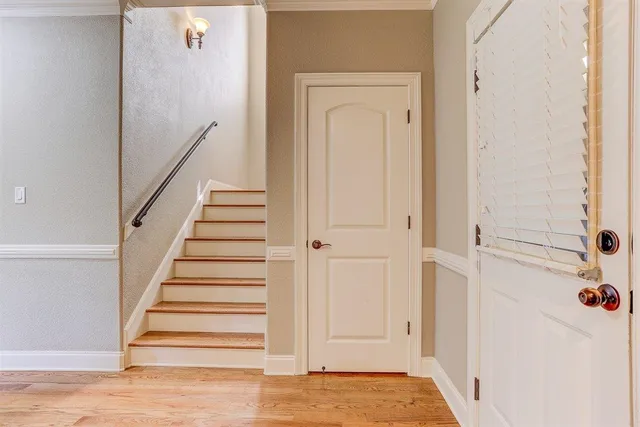 a view of entryway with stairs