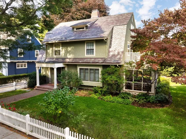 $2,995,000 | 323 Clark Road, Brookline, MA 02445