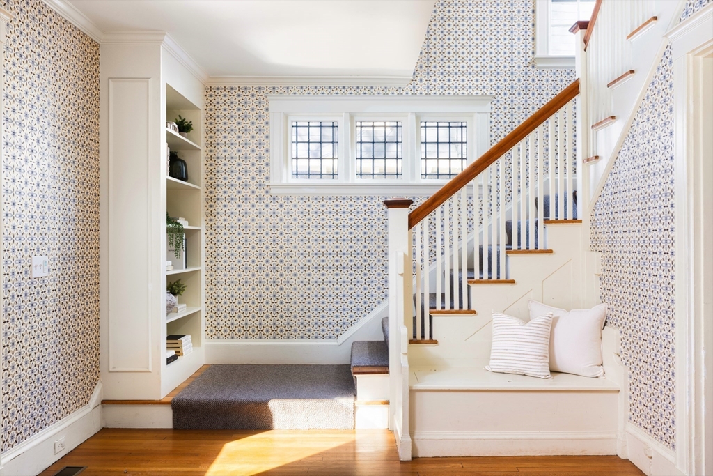 323 Clark Road Brookline, MA 02445 - Photo 6 of 22