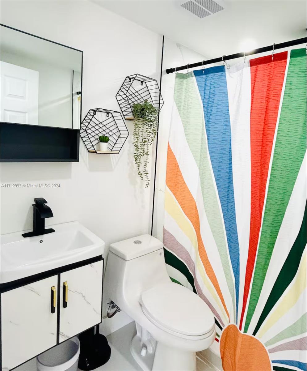 2612 Southwest 12th Street Miami, FL 33135 - Photo 7 of 9