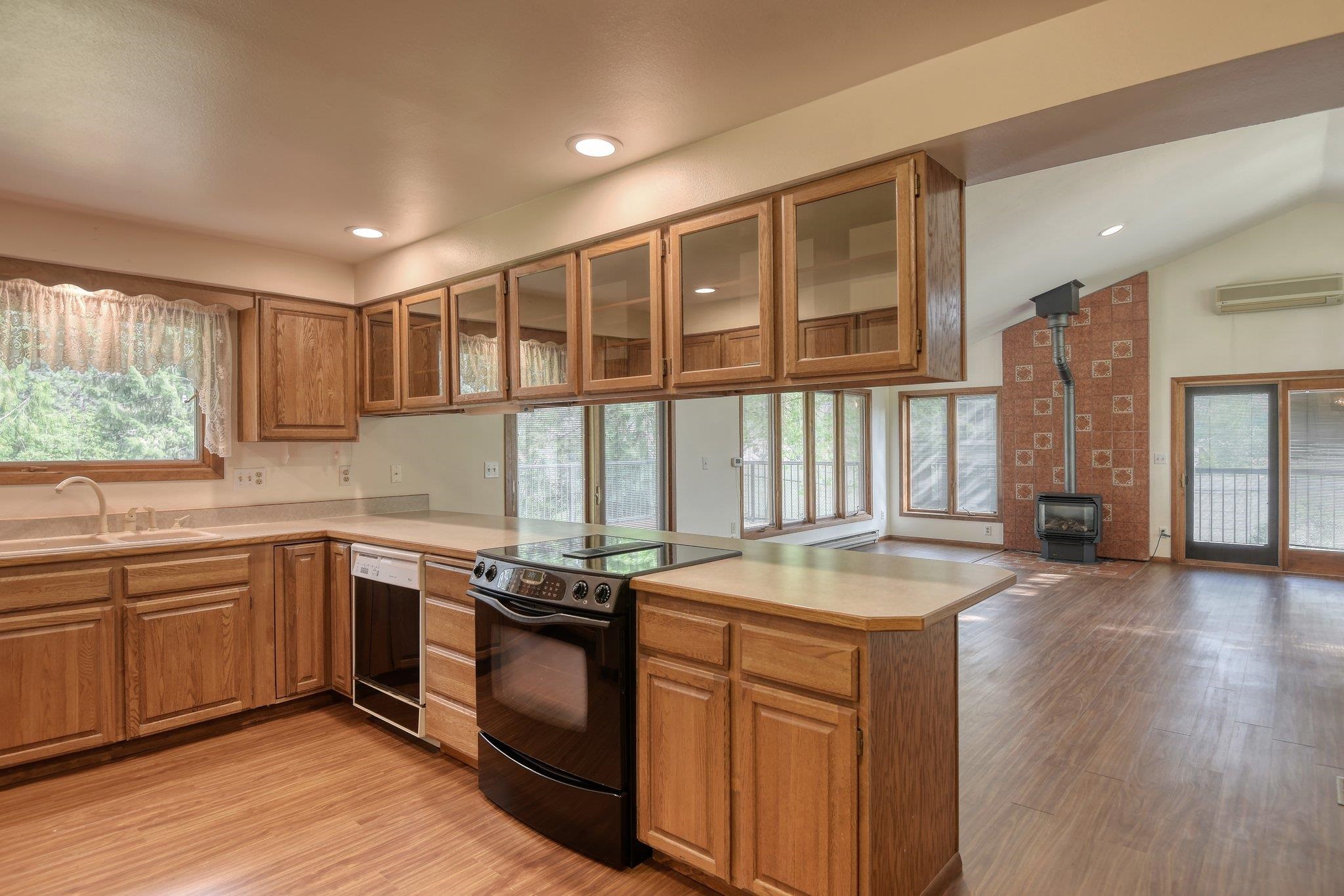 4605 South Woodruff Road Spokane Valley, WA 99206 - Photo 10 of 49 Gallery Image 10