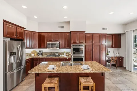 $1,585,000 | 6108 Paseo Valiente, Carlsbad, CA 92009