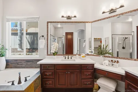 $1,585,000 | 6108 Paseo Valiente, Carlsbad, CA 92009