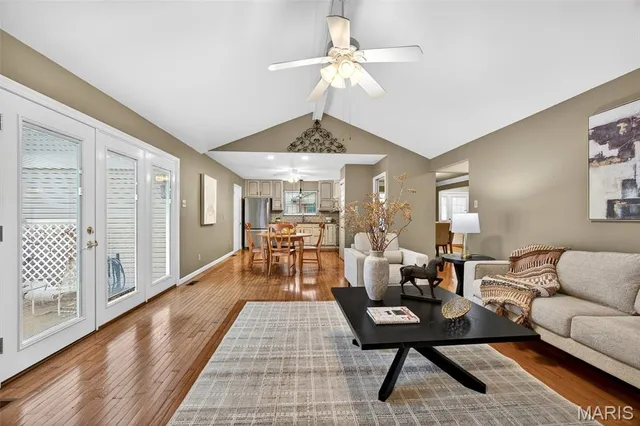 $385,000 | 1925 Dewitt Ridge Drive, Chesterfield, MO 63017