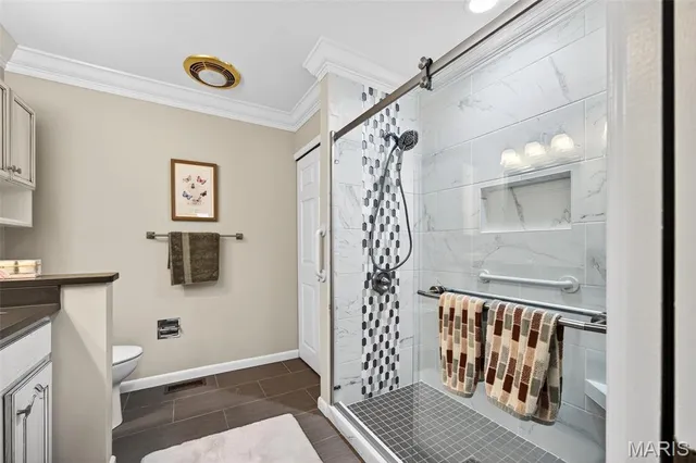 $385,000 | 1925 Dewitt Ridge Drive, Chesterfield, MO 63017