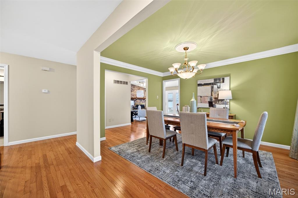 1925 Dewitt Ridge Drive Chesterfield, MO 63017 - Photo 10 of 54