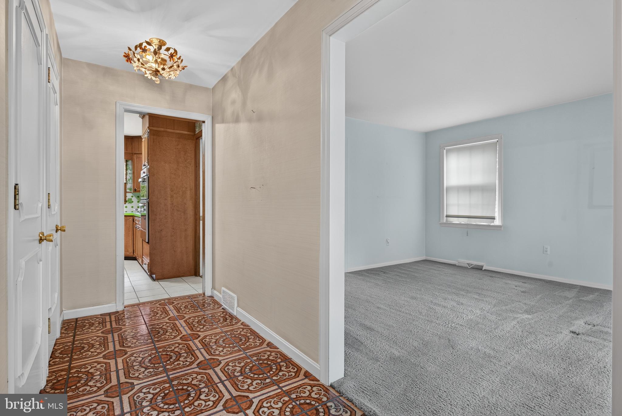 1108 Mill Mar Road Lancaster, PA 17601 - Photo 7 of 38