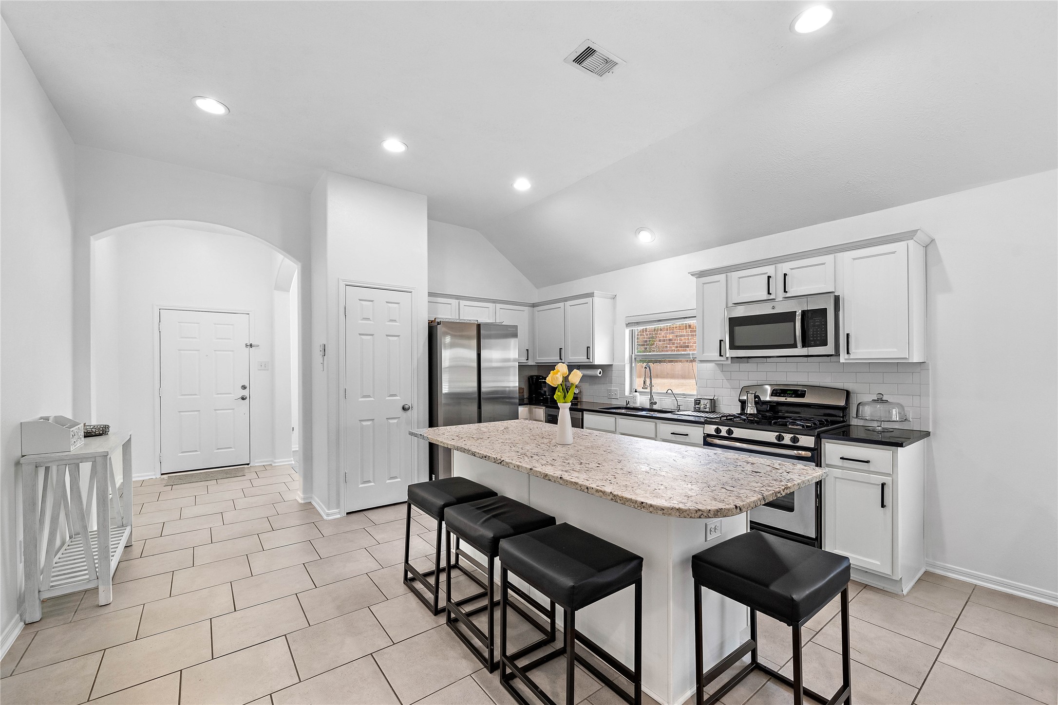 21411 Gable Meadows Lane Spring, TX 77379 - Photo 8 of 31